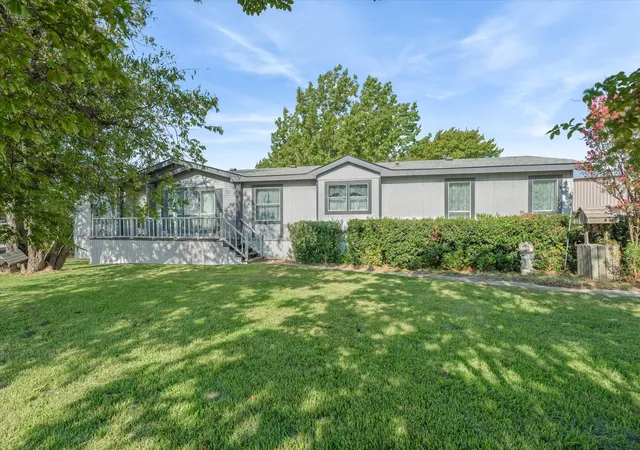 Manufactured home for sale at 120 Wingo Way, Wills Point, TX 75169 | MLS# 21400056