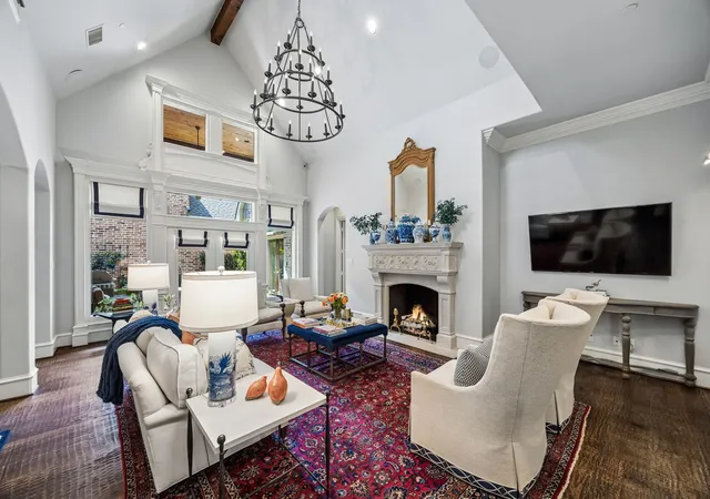Photo 3 of Single family home for sale at 6 Blf Park, Dallas, TX 75220 | MLS# 21395097 | Listing updated on 2026-10-03