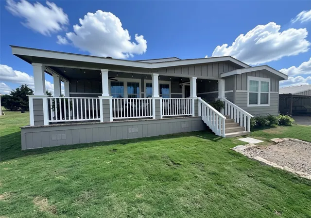 Photo 3 of Single family home for sale at 4081 Fm 2736, Campbell, TX 75422 | MLS# 21399759 | Listing updated on 2026-10-09