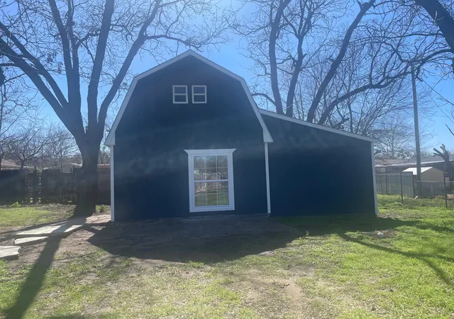 Photo 1 of Single family home for sale at 511 Denver St, Alvord, TX 76225 | MLS# 21401178 | Listing updated on 2026-10-02