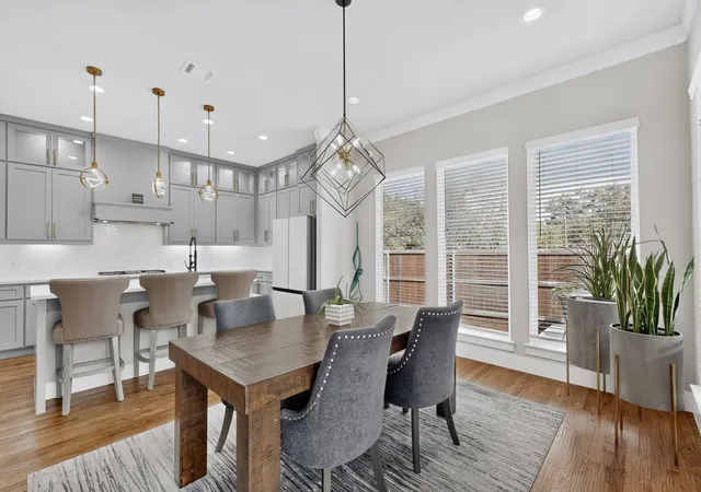 Photo 3 of Single family home for sale at 518 Crete St, Dallas, TX 75203 | MLS# 21399198 | Listing updated on 2026-10-10