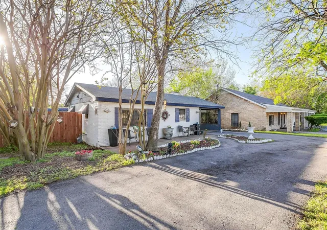 Photo 1 of Sale Pending at 612 Wichita St, Fort Worth, TX 76140 | MLS# 21401236 | Listing updated on 2026-10-30