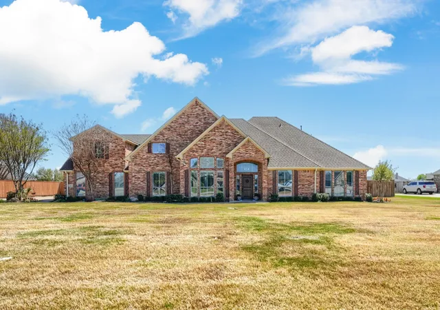 Photo 3 of Single family home for sale at 18066 Langford Ln, Forney, TX 75126 | MLS# 21401249 | Listing updated on 2026-10-02
