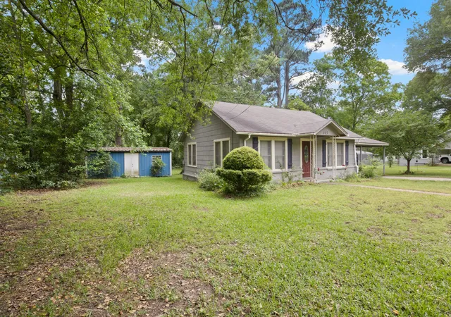 Photo 2 of Single family home for sale at 403 Pace St, Naples, TX 75568 | MLS# 21401256 | Listing updated on 2026-10-02