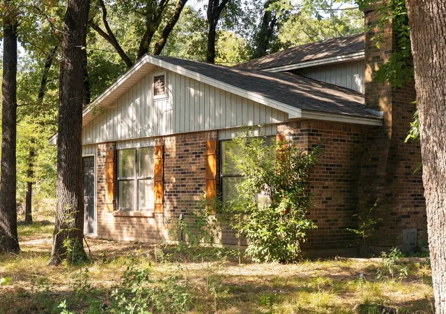 Single family home for sale at 9760 Cherokee Trl, Quinlan, TX 75474 | MLS# 21390327