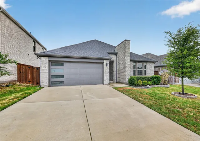 Photo 2 of Single family home for sale at 10645 Enchanted Rock Way, Fort Worth, TX 76126 | MLS# 21400894 | Listing updated on 2026-10-04