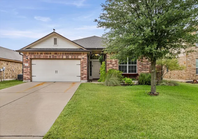 Photo 1 of Single family home for sale at 6621 Burling St, Woodway, TX 76712 | MLS# 21388776 | Listing updated on 2026-10-03