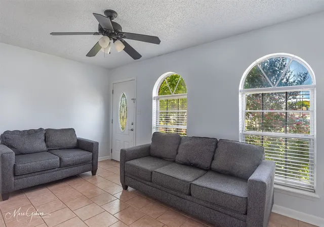 Photo 3 of Townhouse for sale at 319 John Wesley Blvd, Bossier City, LA 71112 | MLS# 21400998 | Listing updated on 2026-10-06