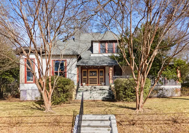 Photo 2 of Single family home for sale at 911 W Houston, Tyler, TX 75702 | MLS# 21396548 | Listing updated on 2026-10-02