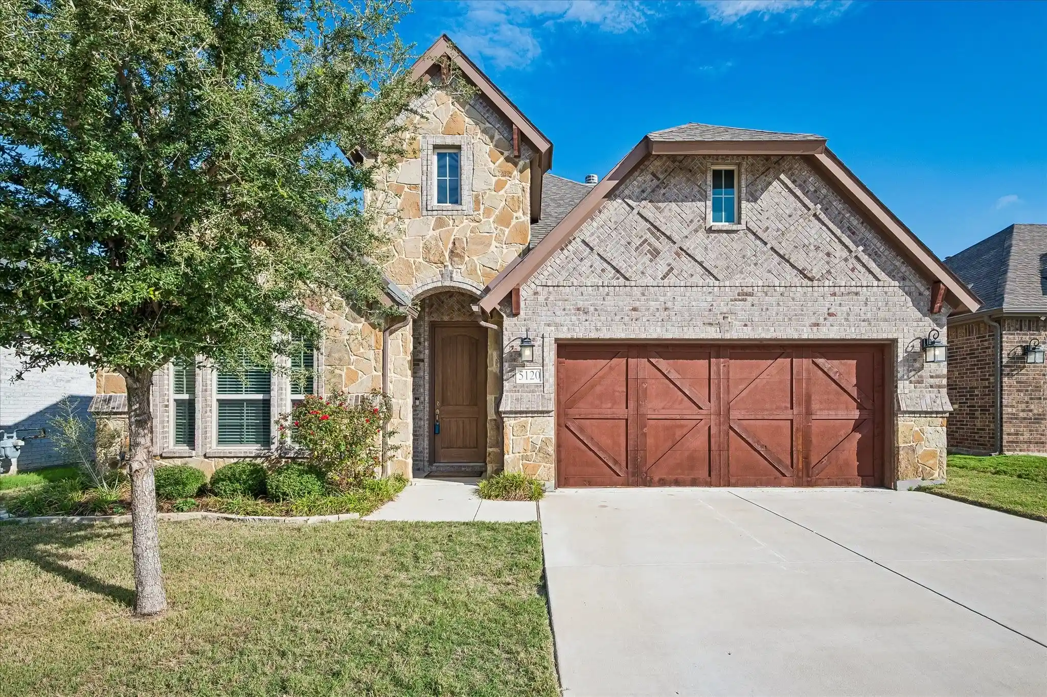Photo 1 of Single family home for sale at 5120 Cantle Ct, Crowley, TX 76036 | MLS# 21401467 | Listing updated on 2026-10-24