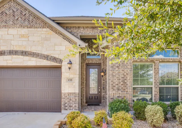 Photo 2 of Single family home for sale at 133 Mineral Point Dr, Aledo, TX 76008 | MLS# 21401470 | Listing updated on 2026-10-02