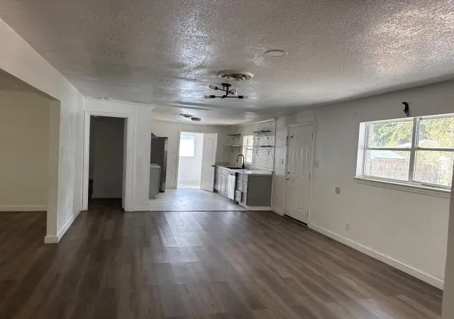 Photo 1 of Single family home for sale at 5232 Cockrell Ave, Fort Worth, TX 76133 | MLS# 21401496 | Listing updated on 2026-10-03