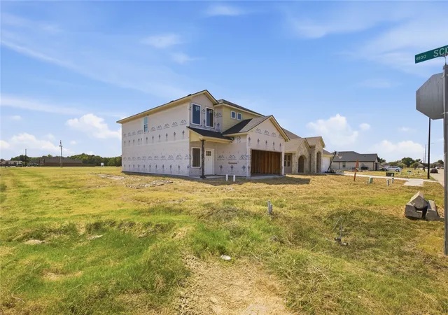 Photo 1 of Single family home for sale at 601 Greyson Ln, Greenville, TX 75402 | MLS# 21401501 | Listing updated on 2026-10-09