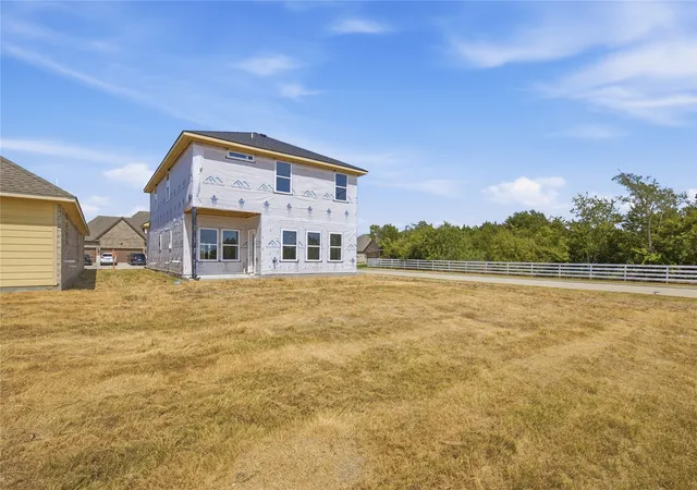 Photo 3 of Single family home for sale at 601 Greyson Ln, Greenville, TX 75402 | MLS# 21401501 | Listing updated on 2026-10-09