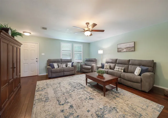 Photo 3 of Single family home for sale at 5409 Running Brk Ln, Mc Kinney, TX 75071 | MLS# 21400900 | Listing updated on 2026-10-02