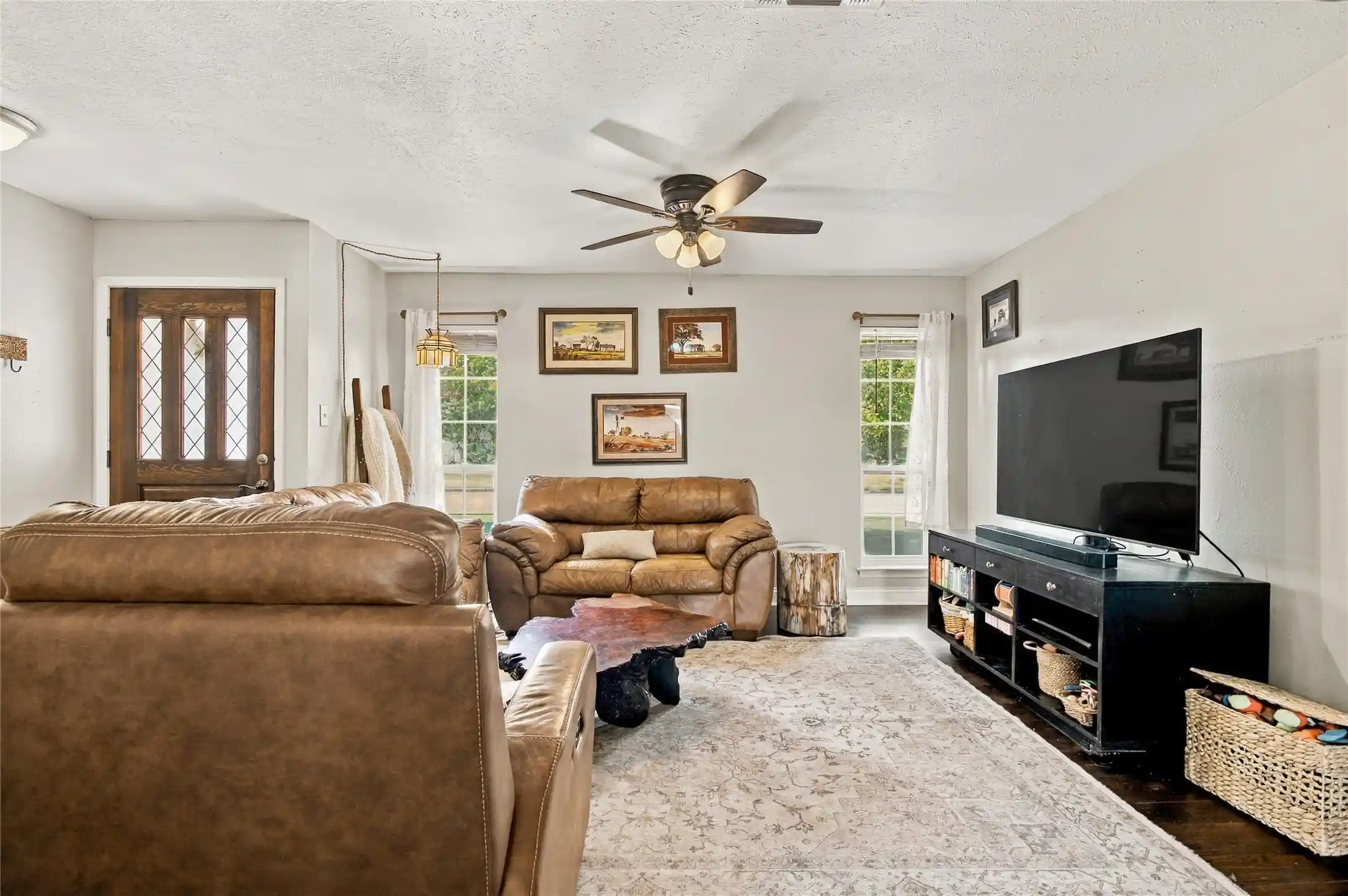 Photo 1 of Single family home for sale at 1117 Cozby St E, Benbrook, TX 76126 | MLS# 21400375 | Listing updated on 2026-10-13
