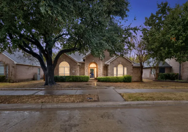 Photo 1 of Single family home for sale at 1239 Rivercrest, Mesquite, TX 75181 | MLS# 21401540 | Listing updated on 2026-10-10