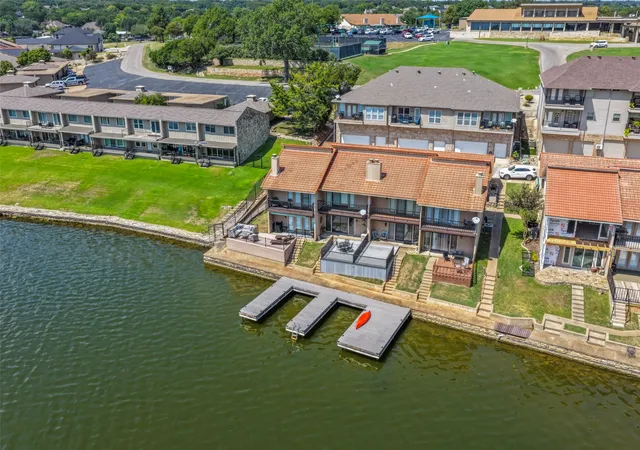 Photo 3 of Townhouse for sale at 5515 Club Cvs Ct, Granbury, TX 76049 | MLS# 21401550 | Listing updated on 2026-10-10
