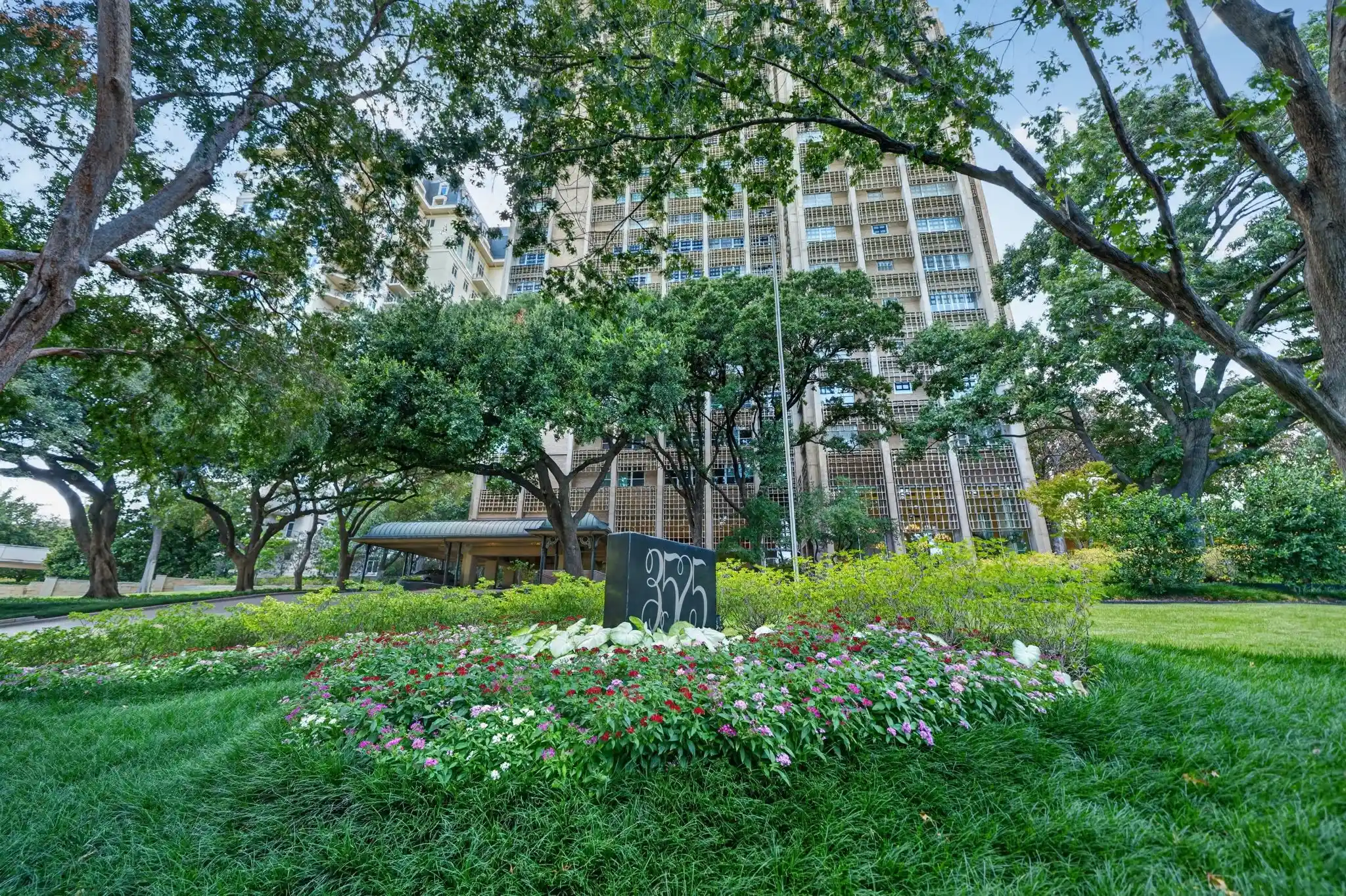 Photo 1 of Condo for sale at 3525 Turtle Crk Blvd #17B, Dallas, TX 75219 | MLS# 21397836 | Listing updated on 2026-10-27