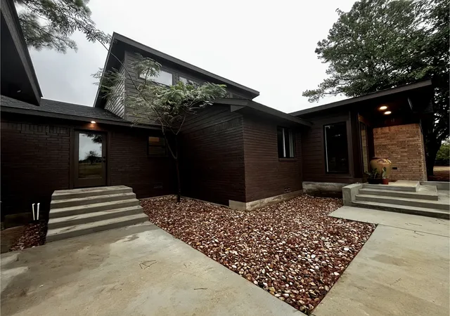 Photo 2 of Single family home for sale at 990 County Rd 4371, Decatur, TX 76234 | MLS# 21400139 | Listing updated on 2026-10-08