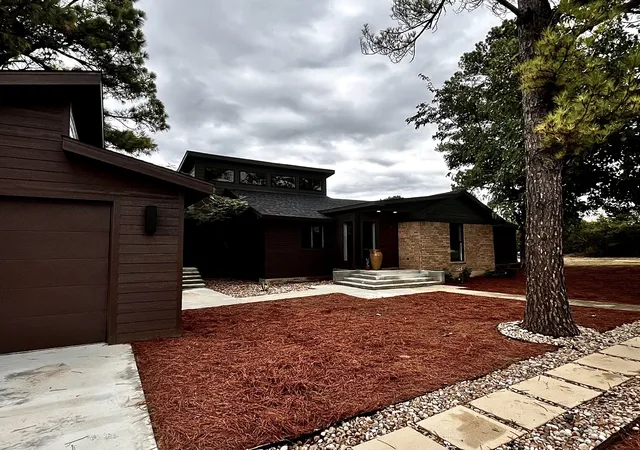 Photo 3 of Single family home for sale at 990 County Rd 4371, Decatur, TX 76234 | MLS# 21400139 | Listing updated on 2026-10-08