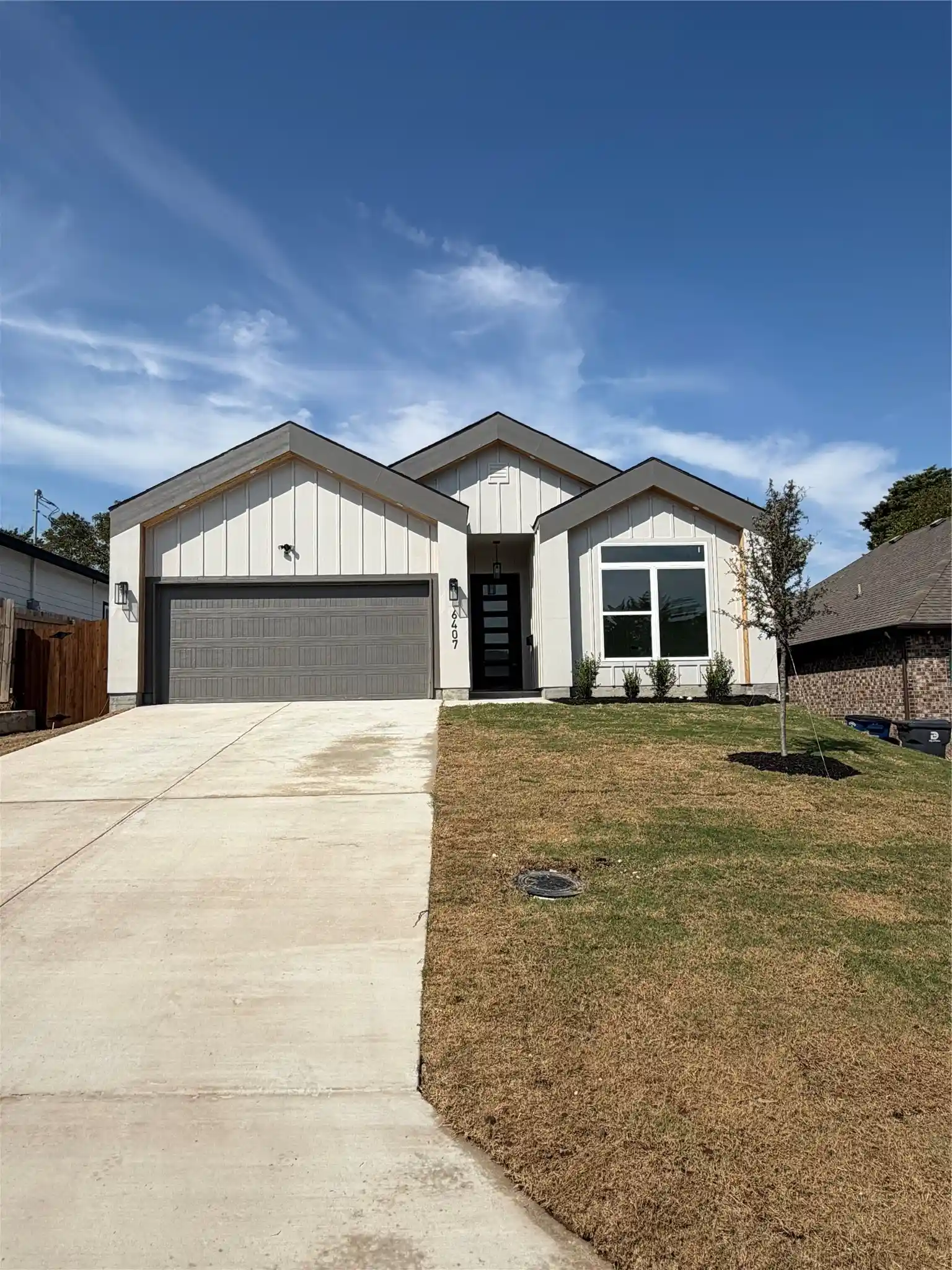 Photo 1 of Single family home for sale at 6407 Kemrock Dr, Dallas, TX 75241 | MLS# 21401671 | Listing updated on 2026-10-14