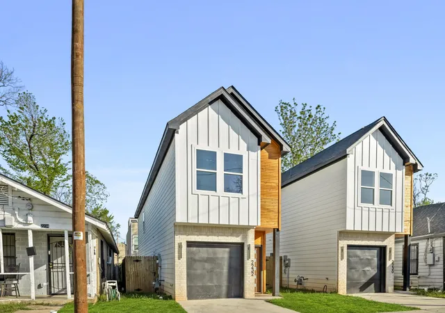 Photo 2 of Single family home for sale at 2230 Hooper St, Dallas, TX 75215 | MLS# 21401679 | Listing updated on 2026-10-05