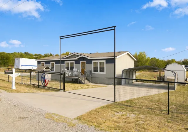 Photo 1 of Manufactured home for sale at 167 Denton Hts Ln, Weatherford, TX 76085 | MLS# 21400337 | Listing updated on 2026-10-02