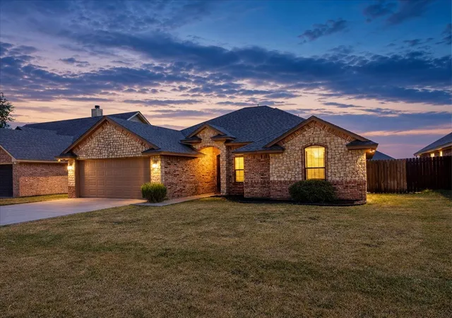 Photo 1 of Single family home for sale at 9120 Parkview Cir, Tolar, TX 76476 | MLS# 21401758 | Listing updated on 2026-10-02