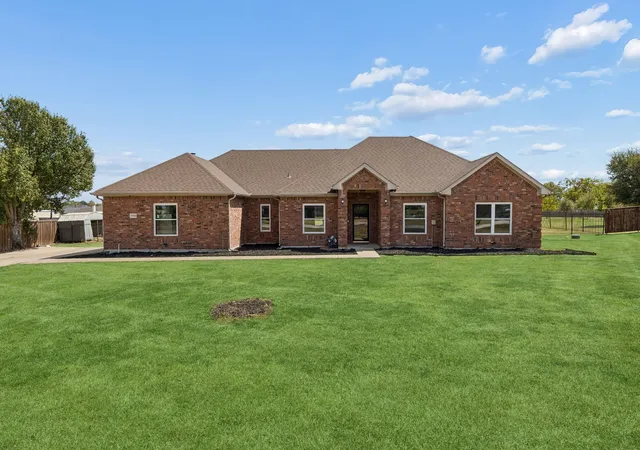 Photo 1 of Single family home for sale at 11113 Linda Cir, Forney, TX 75126 | MLS# 21401745 | Listing updated on 2026-10-06