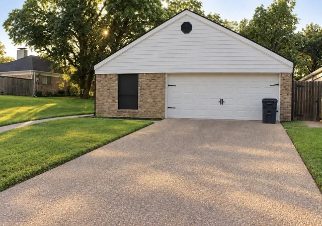 Photo 1 of Single family home for sale at 3229 Brannon Dr, Waco, TX 76710 | MLS# 21401724 | Listing updated on 2026-10-02
