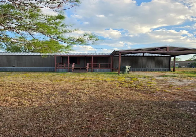 Photo 3 of Manufactured home for sale at 414 Kaci Jo, Mabank, TX 75147 | MLS# 21401780 | Listing updated on 2026-10-02