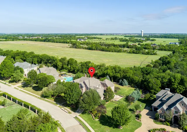 Photo 2 of Single family home for sale at 1412 Parkview Ln, Murphy, TX 75094 | MLS# 21399356 | Listing updated on 2026-10-02