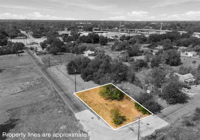 Land for sale at 600 Johnson, Waco, TX 76705 | MLS# 21400706
