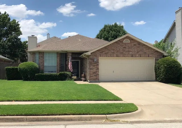 Photo 1 of Single family home for sale at 2118 Stoneridge Dr, Keller, TX 76248 | MLS# 21401808 | Listing updated on 2026-10-05