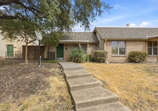 Photo 2 of Townhouse for sale at 13915 Brookgreen Dr, Dallas, TX 75240 | MLS# 21393473 | Listing updated on 2026-10-03