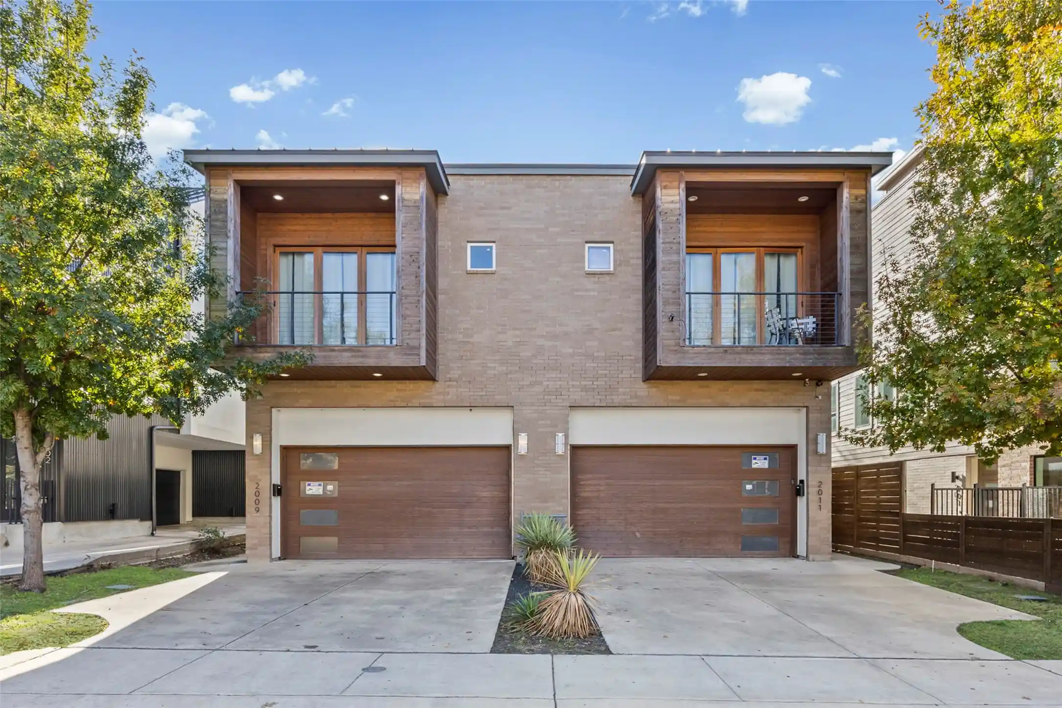 Single family home for sale at 2011 N Prairie Ave #2011, Dallas, TX 75204 | MLS# 21383961