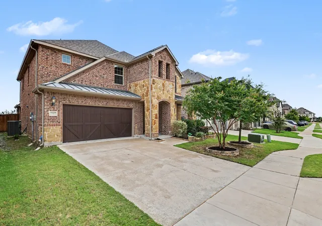 Photo 2 of Single family home for sale at 2317 Willow Garden Dr, Little Elm, TX 75068 | MLS# 21401850 | Listing updated on 2026-10-03
