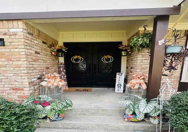 Photo 2 of Single family home for sale at 1308 Azalea Dr, Sulphur Springs, TX 75482 | MLS# 21401090 | Listing updated on 2026-10-02