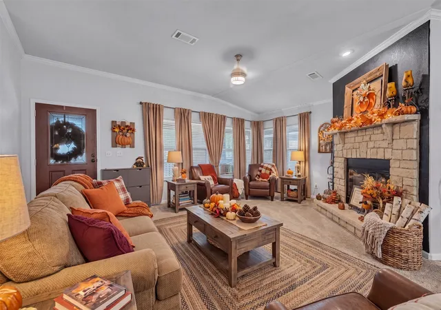 Photo 3 of Manufactured home for sale at 2421 N County Rd 810, Alvarado, TX 76009 | MLS# 21401107 | Listing updated on 2026-10-10