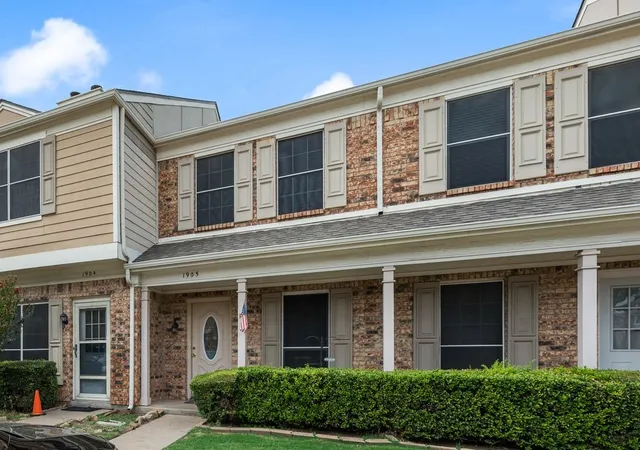 Condo for sale at 3801 14th Street #1905, Plano, TX 75074 | MLS# 21400060