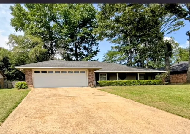 Single family home for sale at 9291 Lytham Dr, Shreveport, LA 71129 | MLS# 21396819