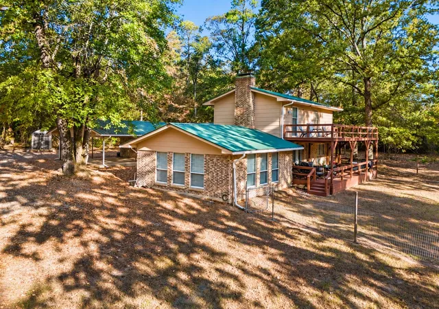 Photo 1 of Single family home for sale at 1614 County Rd 2600, Mount Pleasant, TX 75455 | MLS# 21401645 | Listing updated on 2026-10-02