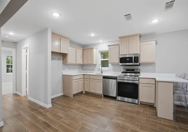 Photo 1 of Single family home for sale at 4017 Pickett St, Greenville, TX 75401 | MLS# 21399594 | Listing updated on 2026-10-03