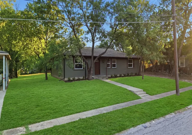 Photo 2 of Single family home for sale at 4017 Pickett St, Greenville, TX 75401 | MLS# 21399594 | Listing updated on 2026-10-03