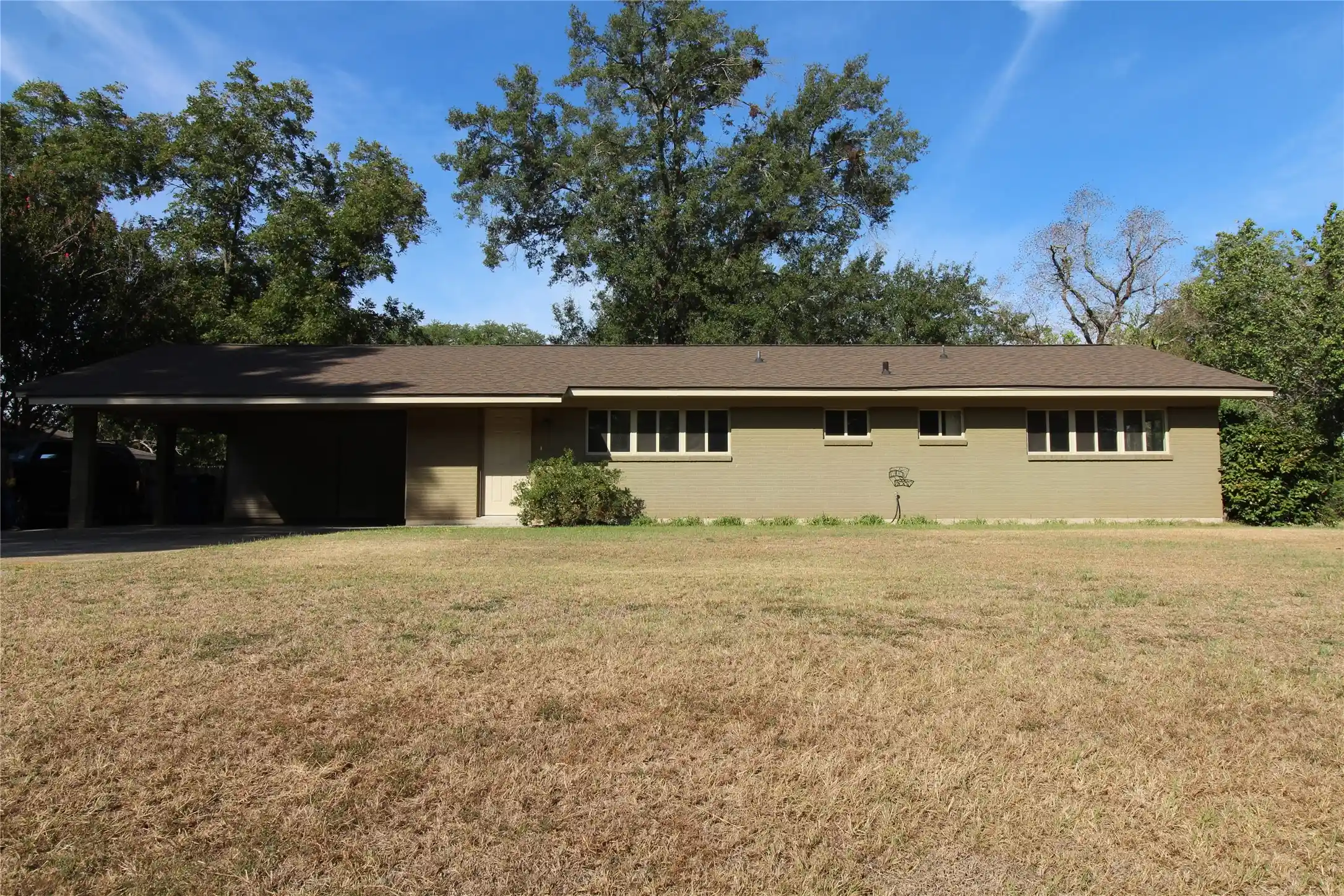 Photo 1 of Single family home for sale at 403 Fincher Rd, Minden, LA 71055 | MLS# 21400165 | Listing updated on 2026-10-15