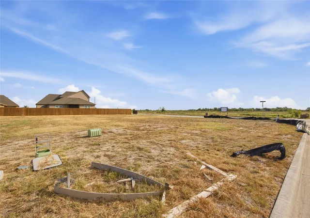 Photo 3 of Sale Pending at 265 Trevor Ln, Greenville, TX 75402 | MLS# 21396546 | Listing updated on 2026-10-06