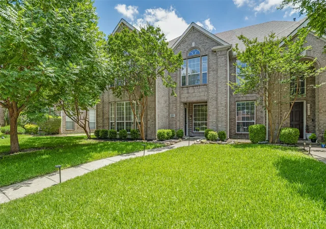 Photo 2 of Single family home for sale at 11319 Still Holw Dr, Frisco, TX 75035 | MLS# 21399240 | Listing updated on 2026-10-06
