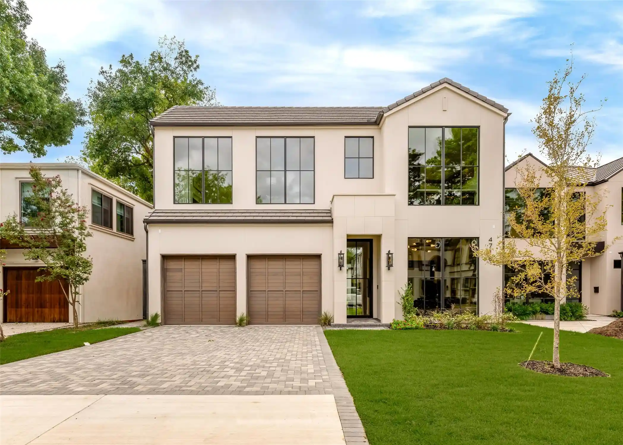 Photo 1 of Single family home for sale at 4718 W Amherst Ave, Dallas, TX 75209 | MLS# 21401967 | Listing updated on 2026-10-25