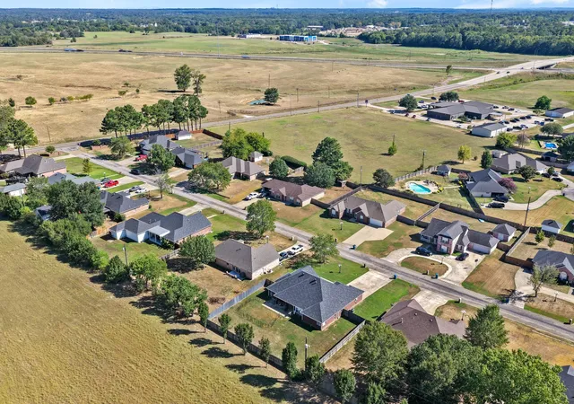 Photo 25 of Single family home for sale at 110 Diane Ln, Mount Pleasant, TX 75455 | MLS# 21397417 | Listing updated on 2026-10-03